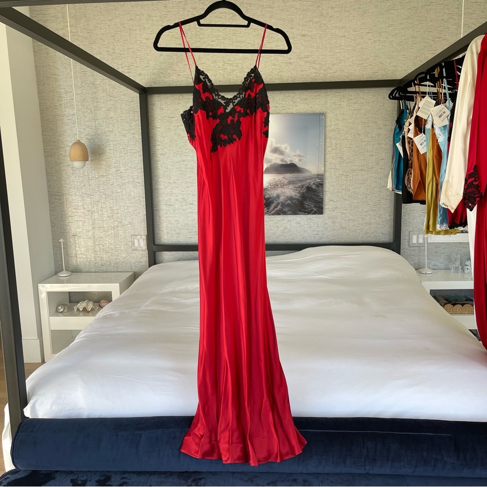 La Perla Maison Long Red Black Silk Nightgown NEW